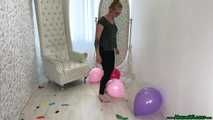 footpopping small party balloons