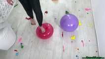 footpopping small party balloons