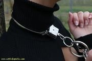 Public neckcuff