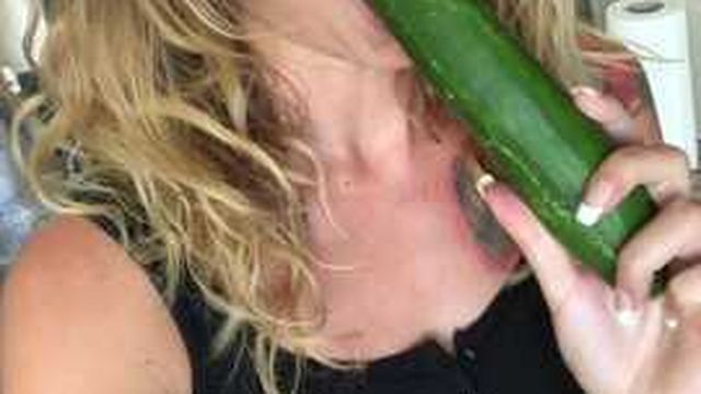 Fucking my pussy with a cucumber! Delicious snack! [EN]