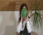 Crazy Julie and the green balloon