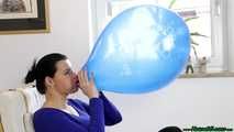 Blow2Pop blue Toys'R'Us balloon
