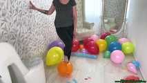 footpopping small party balloons