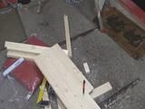 Attach assembly instructions simple shelf under the ceiling as a shoe rack and for what