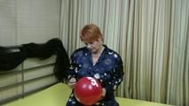 Naked balloon games