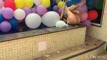 Bikini Step 80 balloons by the Pool Cam 1+2+3 (UHD 4K)