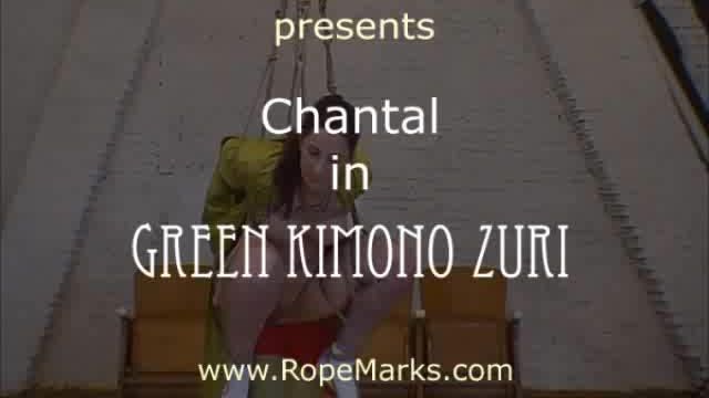 Chantal in green kimono zuroi