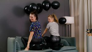 1508 helium pops with Katja & Steffi