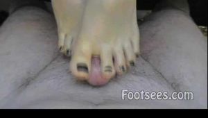 Barefoot Toejob