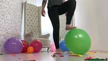 footpopping small party balloons