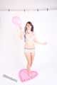 Sweet teen Jennin second Balloon shoot