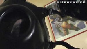 Transparentia 2: Gasmask, Hose, Dildoes, Handjob!