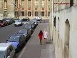 016092 Eve Takes A Pee Before Entering The Palace Of Versailles