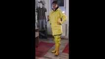 +++ new+++ Miss Clara in yellow raingear