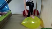 Ballon Zerplatzen (Sitzen, Knie, Fingernägel)