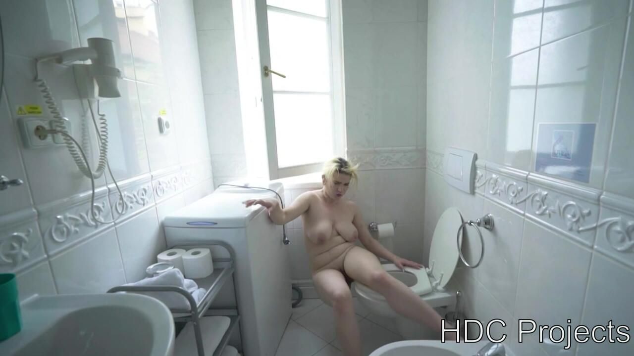 Martina Sexy Curvy and Super Drunk