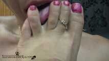 Nikki and Shalina feet heaven 04