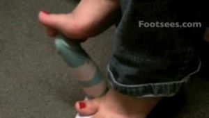 Barefoot footjob practice